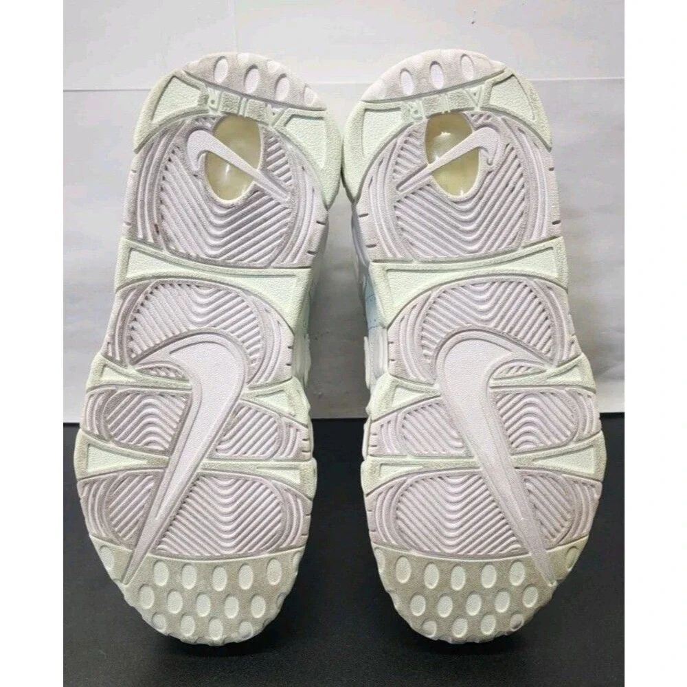 Nike Air More Uptempo Barely Green White Women's 7.5 Sneakers 917593-300 Mint